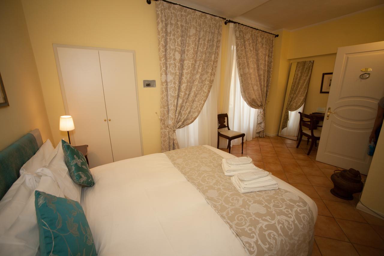 Orologio Hotel